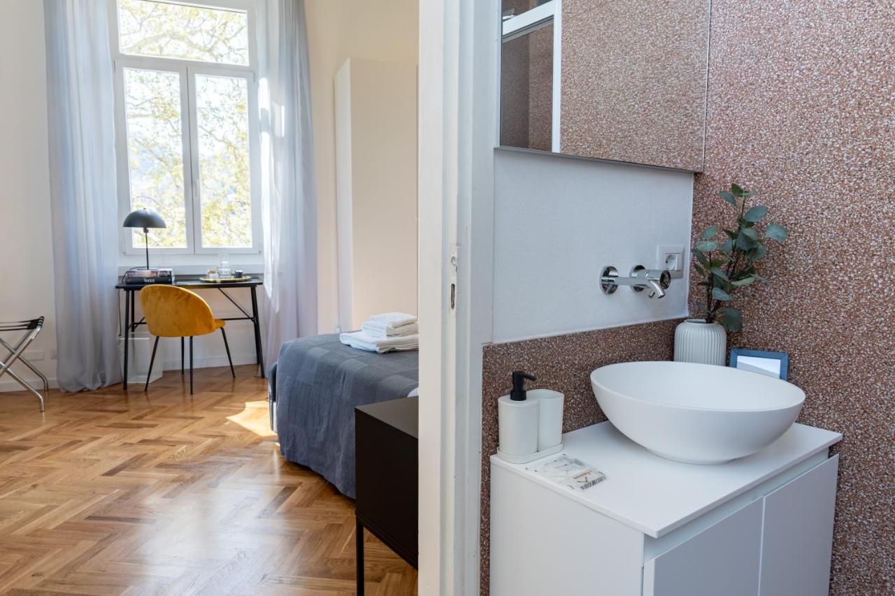 Lago Design Guest House - Como Center Екстериор снимка