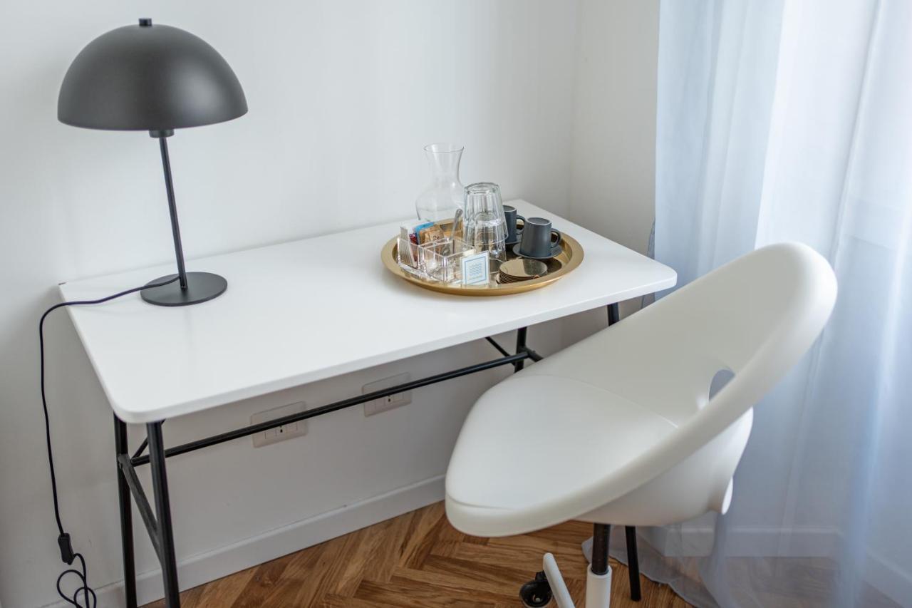 Lago Design Guest House - Como Center Екстериор снимка